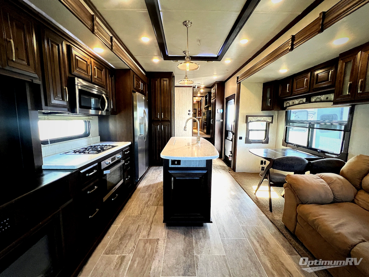 2019 Heartland Bighorn 3871FBO Photo 5