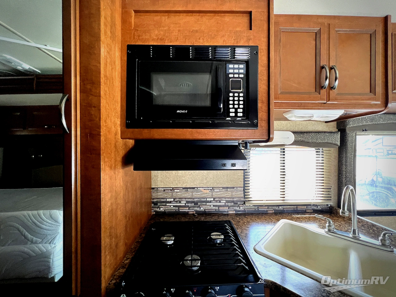 2014 Thor Chateau 26A Photo 13