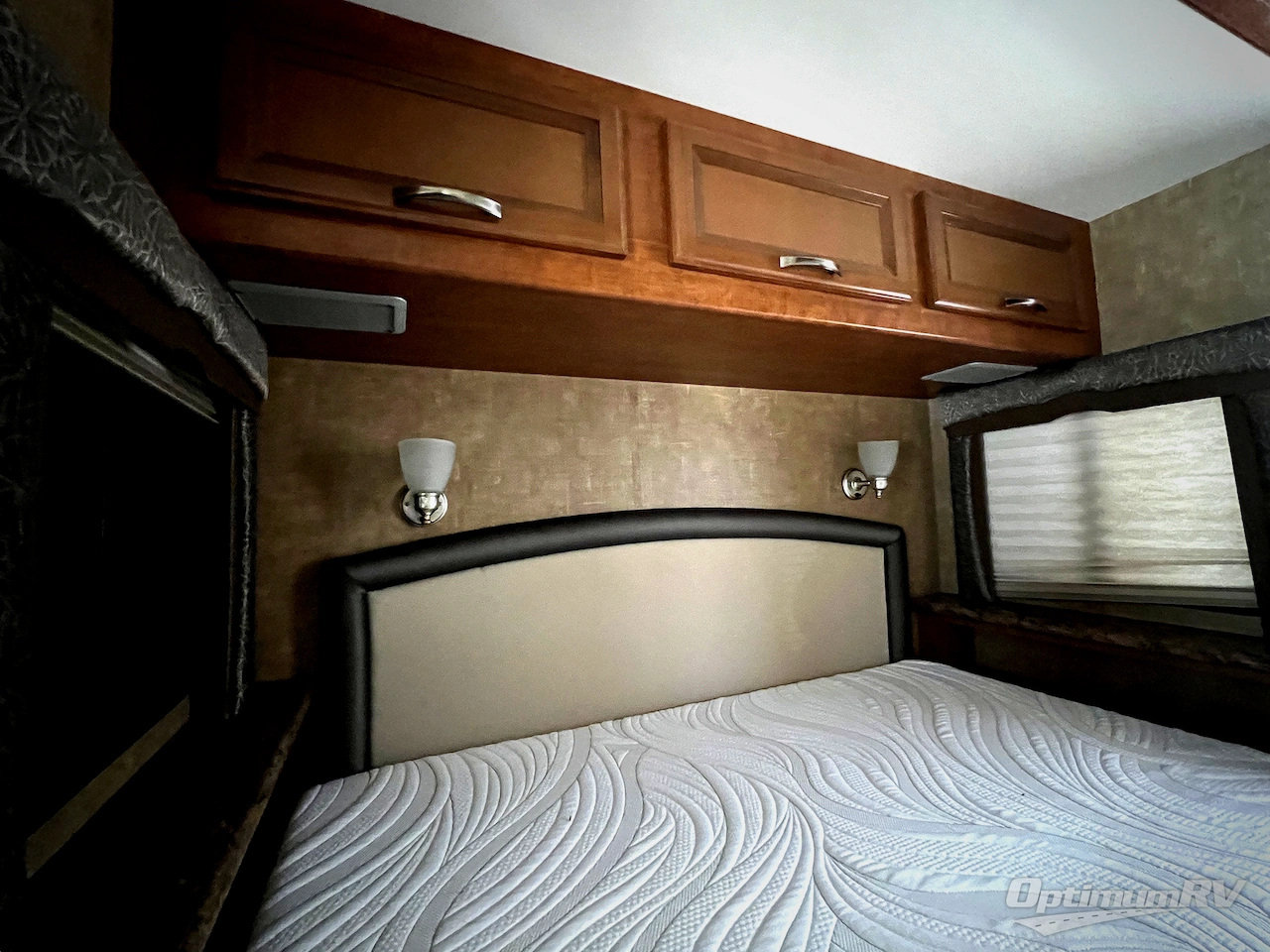 2014 Thor Chateau 26A Photo 15