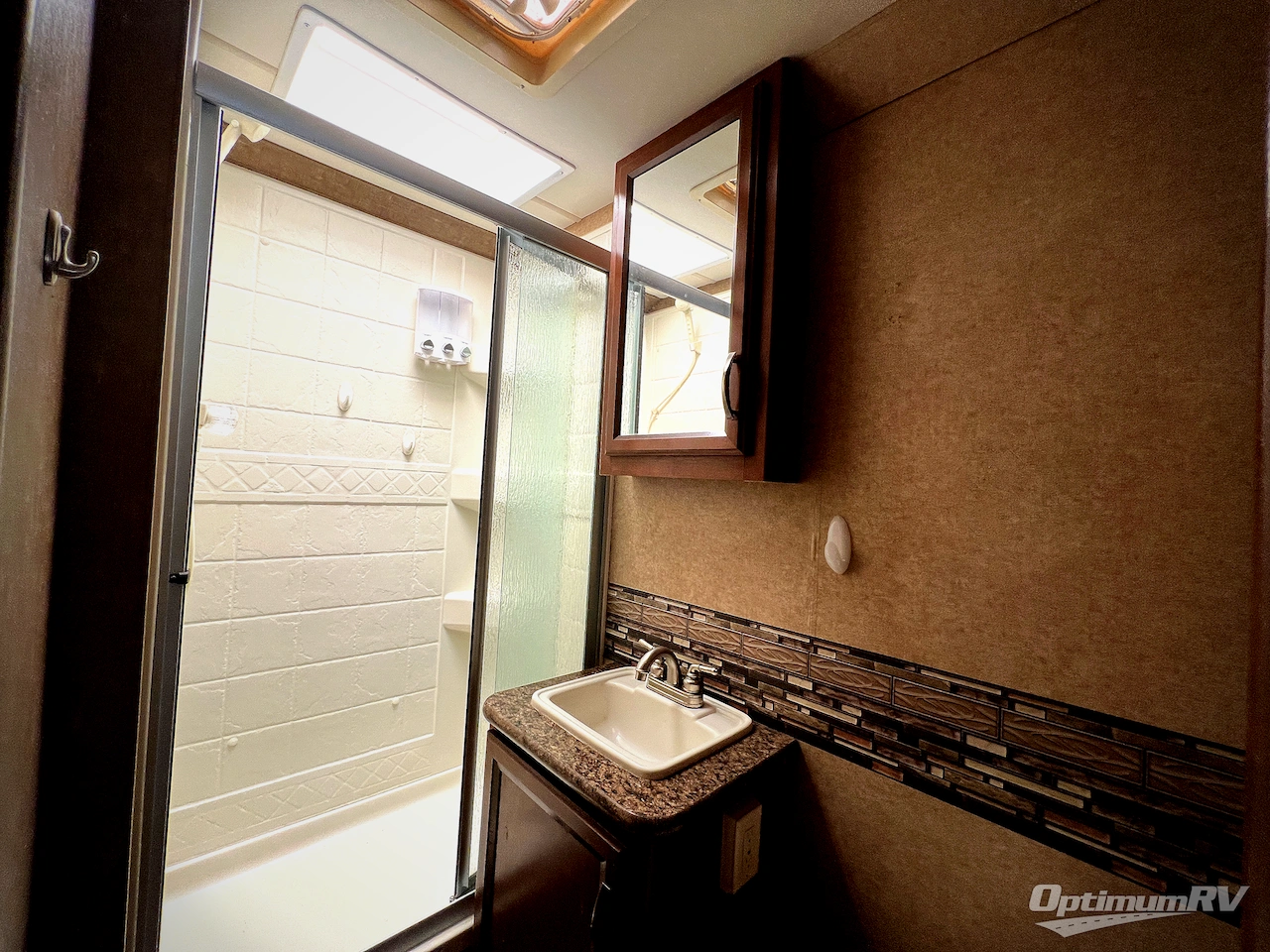 2014 Thor Chateau 26A Photo 18