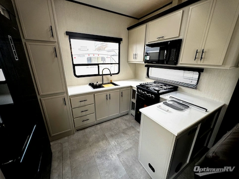 2026 Prime Time Crusader BONUS38 RV Photo 2
