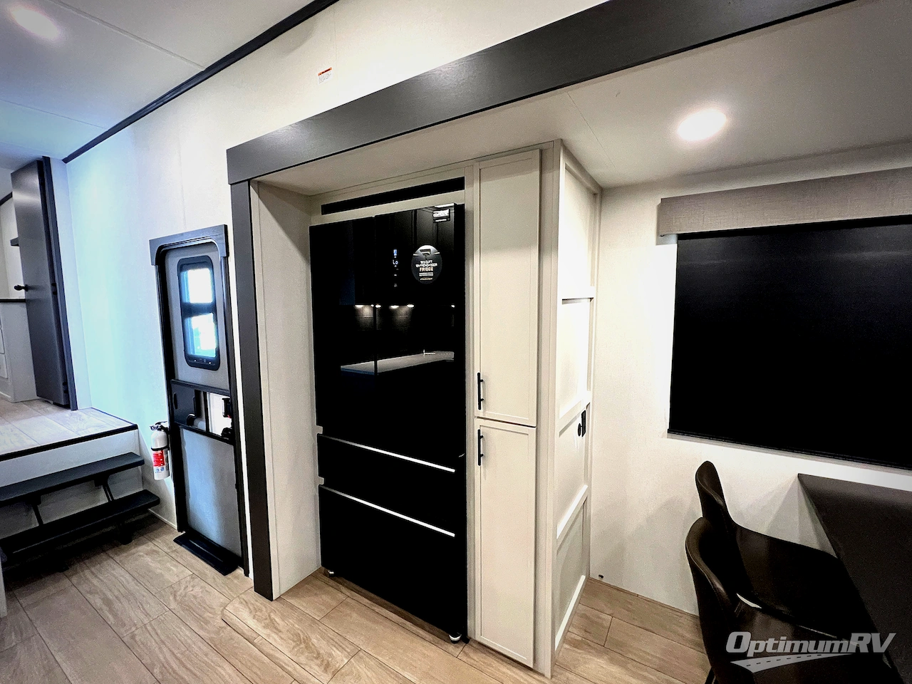 2027 Forest River Crusader 2SUITE Photo 9