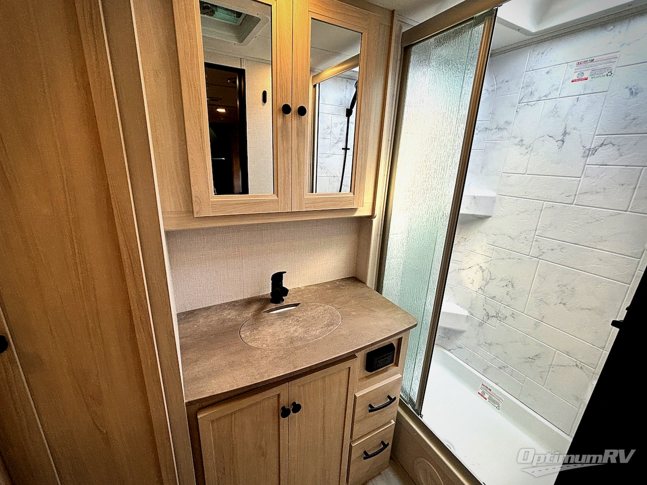 2027 Forest River Sunseeker 2440DS Photo 17