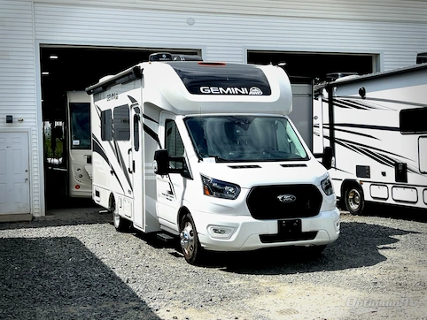Used 2024 Thor Motor Coach Gemini AWD 23TE Featured Photo