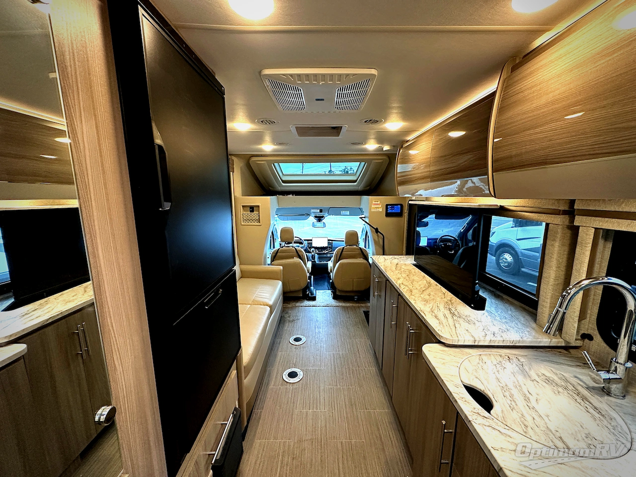2024 Thor Gemini AWD 23TE Photo 5