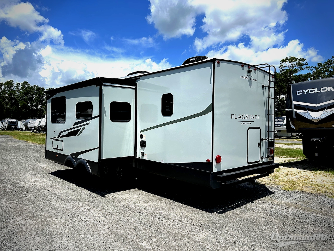 2026 Forest River Flagstaff Super Lite 27DBH Photo 3
