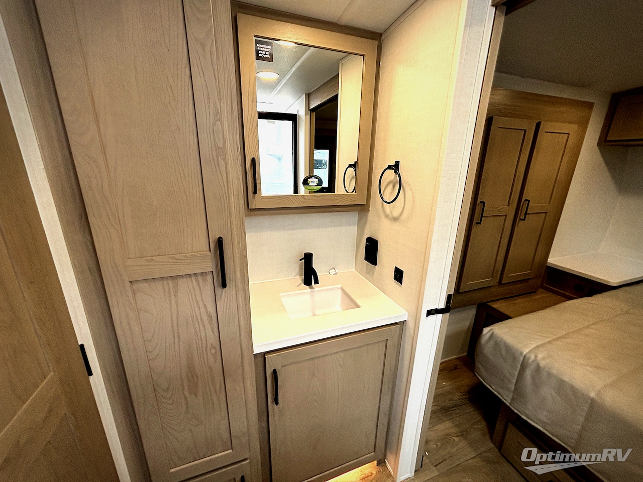 2026 Forest River Flagstaff Micro Lite 25SRK Photo 11