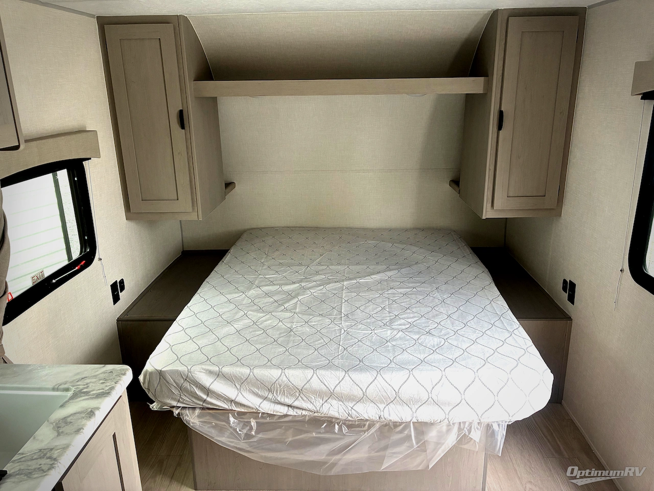 2026 Forest River Viking 5K Series 25QBH Photo 9