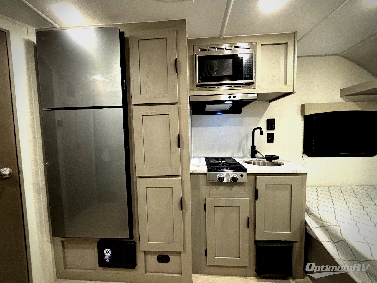 2026 Forest River Viking 3K Series 16FB Photo 6