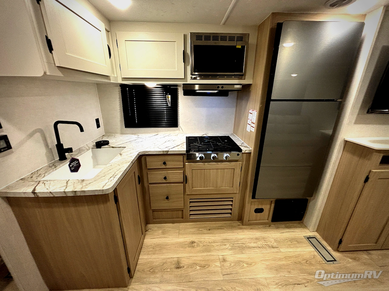 2026 Forest River Viking 6K Series 25RB Photo 8