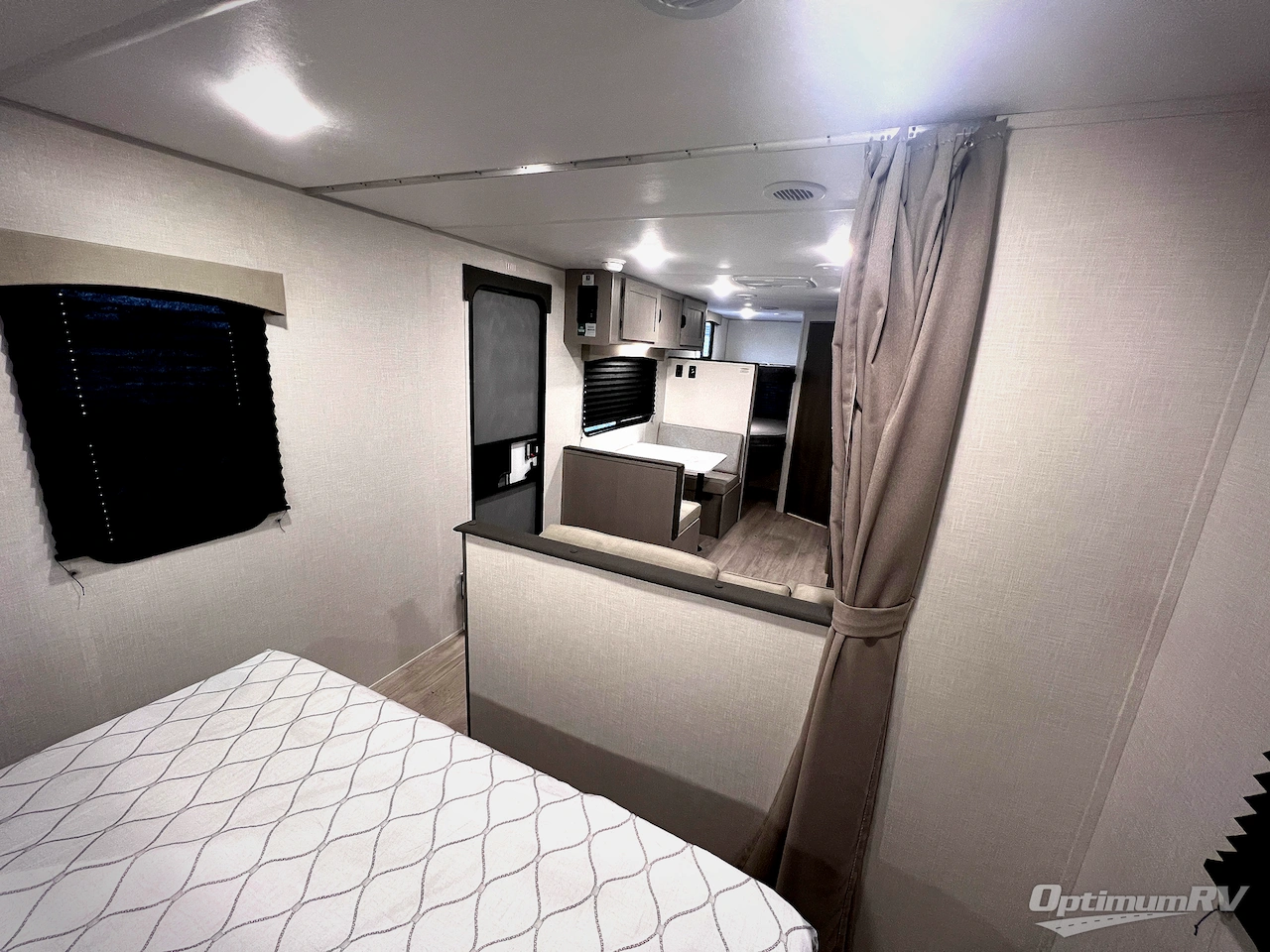 2026 Forest River Viking 5K Series 26BH Photo 8