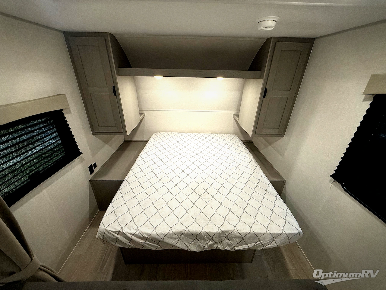 2026 Forest River Viking 5K Series 26BH Photo 6