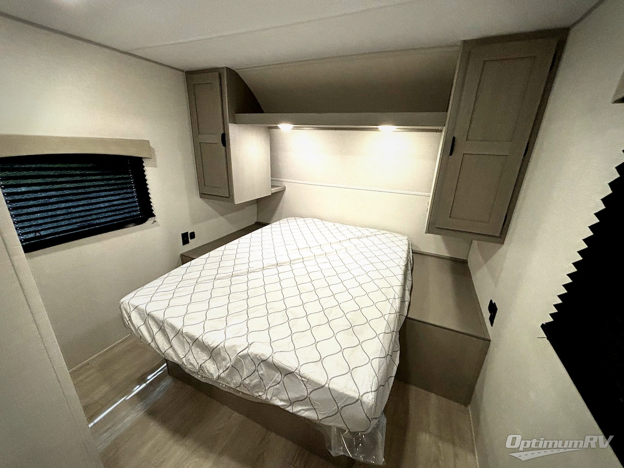 2026 Forest River Viking 5K Series 242MK Photo 7