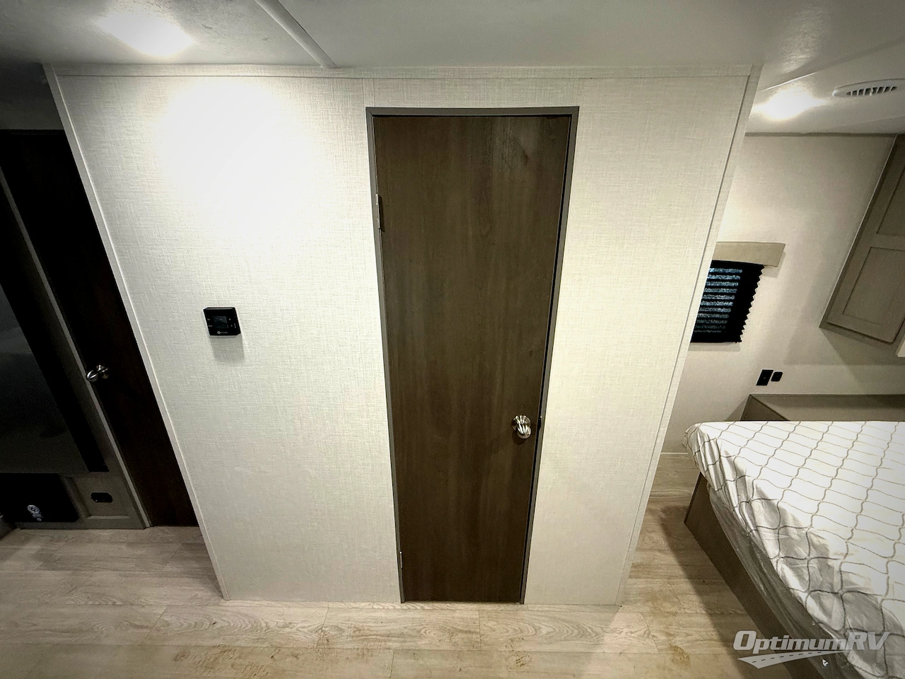 2026 Forest River Viking 5K Series 242MK Photo 8