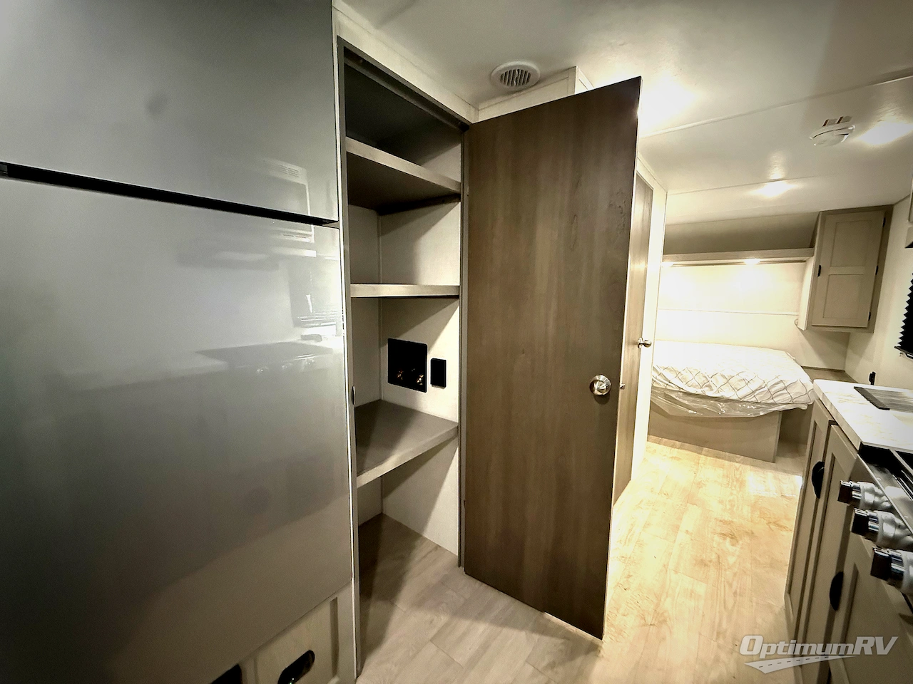 2026 Forest River Viking 5K Series 242MK Photo 17