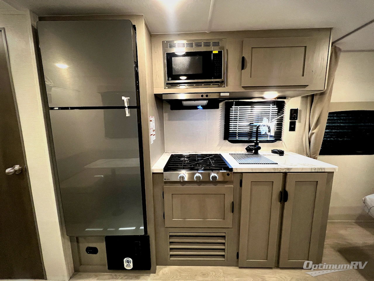 2026 Forest River Viking 5K Series 25QBH Photo 9