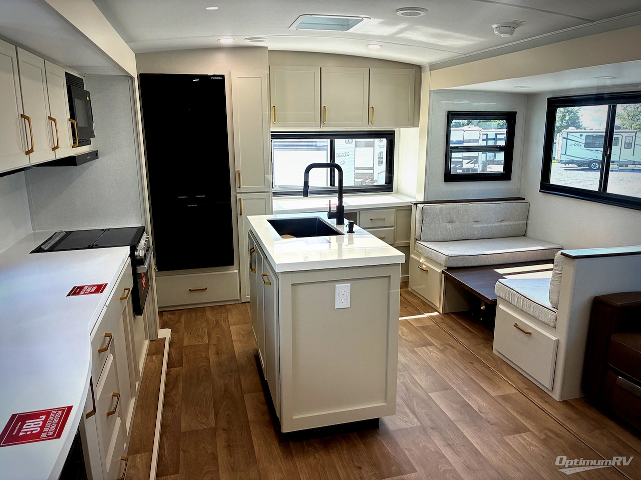 2027 Grand Design Imagine 2670MK Photo 5