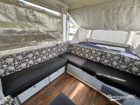 1996 Coleman Coleman Pop-Up RV Photo 4