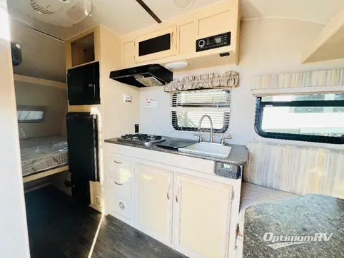 2019 Winnebago Towables Minnie 1710 RV Photo 3
