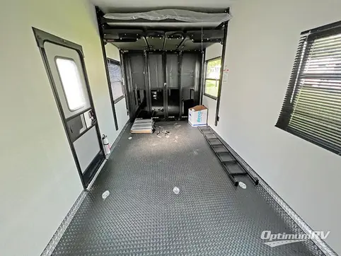 2024 Heartland Torque 418 RV Photo 3