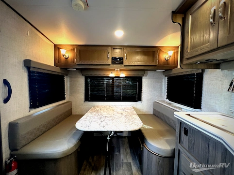 2023 Gulf Stream Vista Cruiser 19TWD RV Photo 3