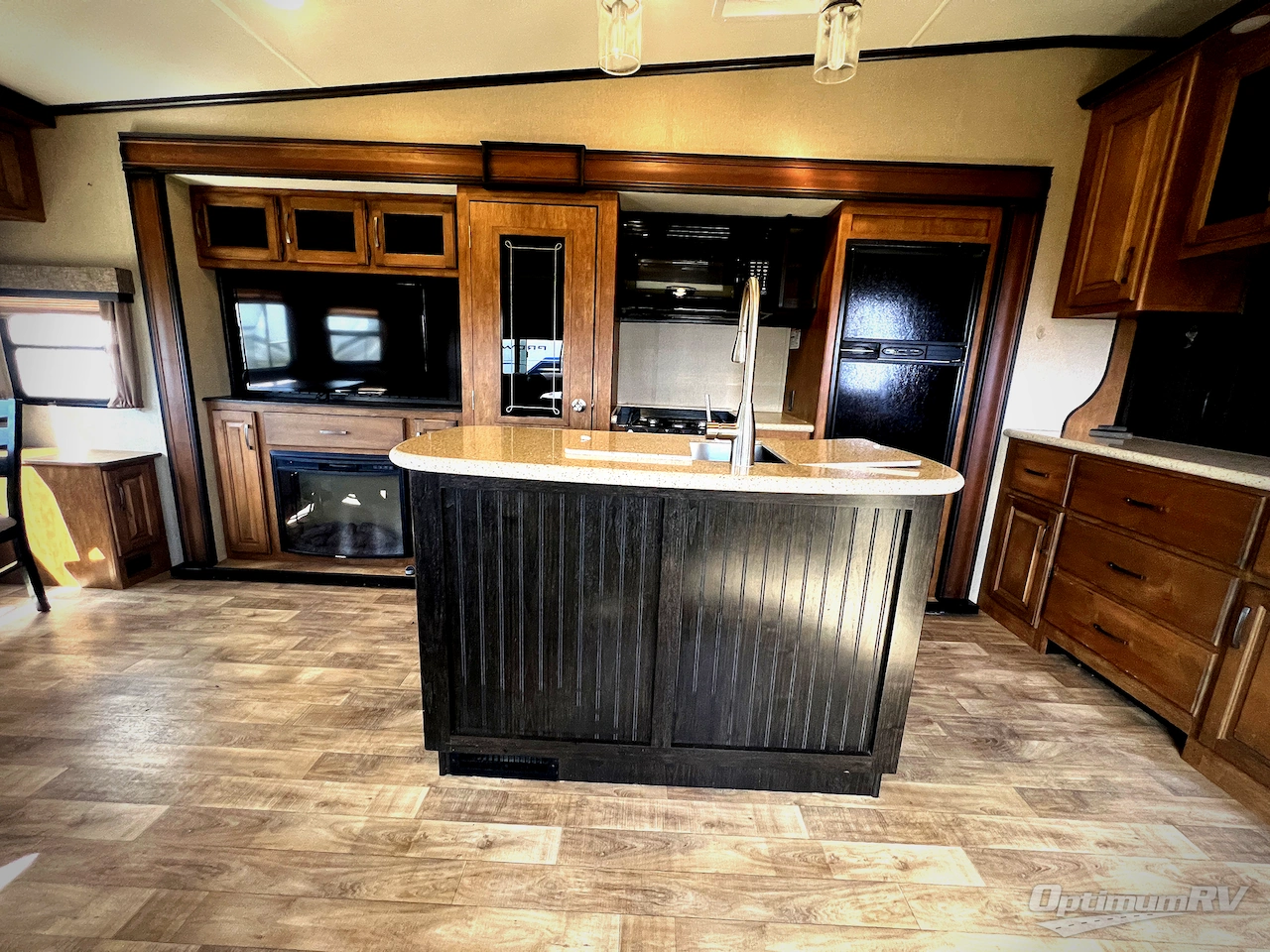 2017 Grand Design Reflection 303RLS Photo 10