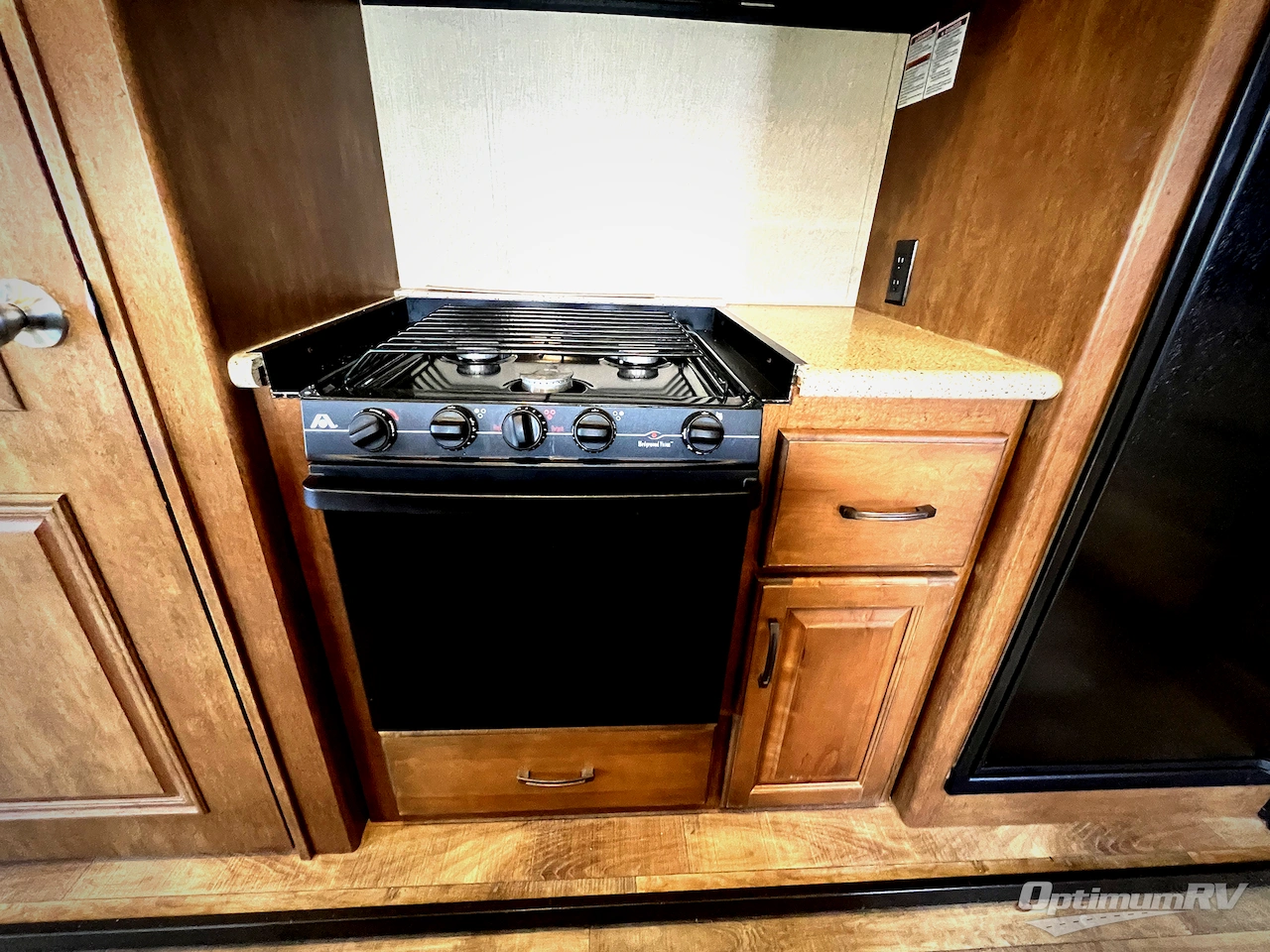 2017 Grand Design Reflection 303RLS Photo 12
