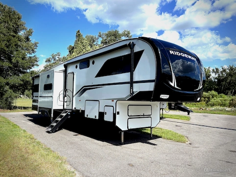 New 2025 KZ Ridgeway 35BH Featured Photo