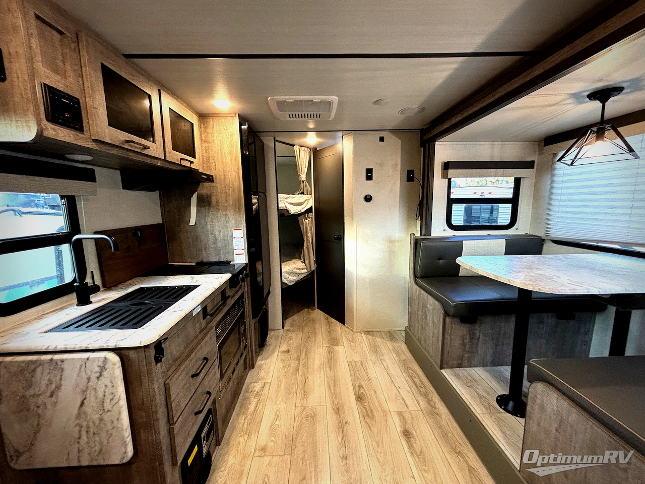 2023 Forest River Surveyor Legend 19MDBLE Photo 8