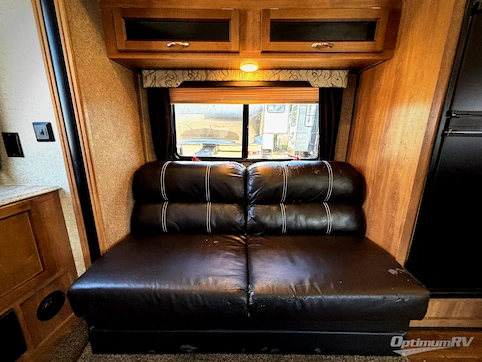 2017 Coachmen Catalina Legacy 333RETS RV Photo 4