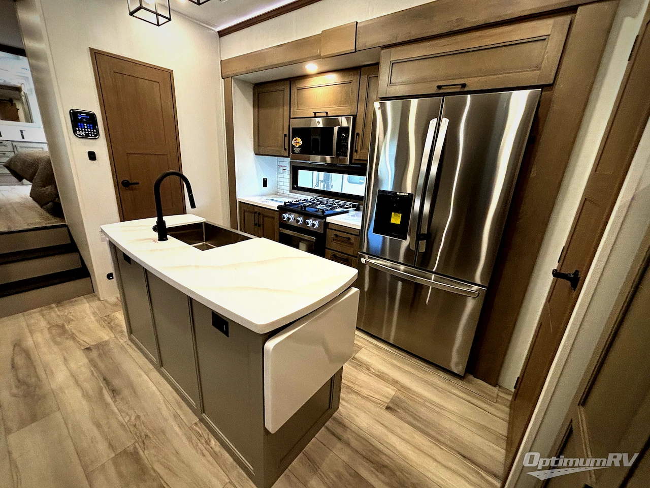 2026 KZ Durango Gold G388FLS Photo 14