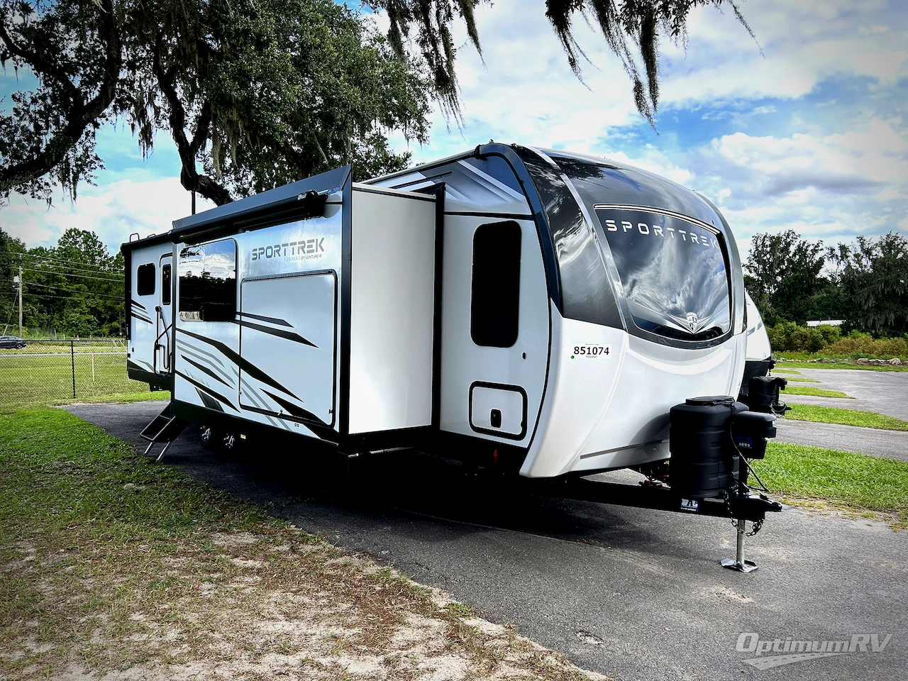 2026 Venture SportTrek Touring Edition STT333VMI Photo 1