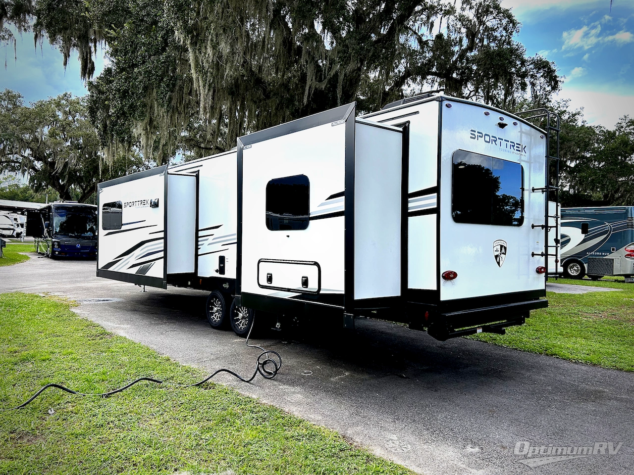 2026 Venture SportTrek Touring Edition STT333VMI Photo 3