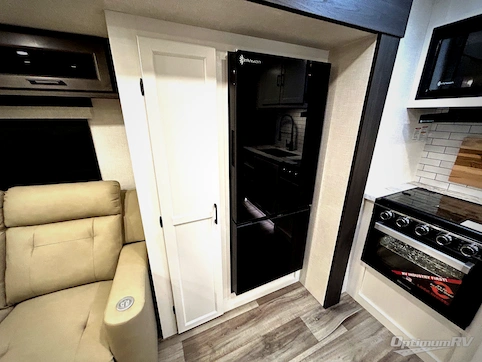 2026 Venture SportTrek ST271VRB RV Photo 3