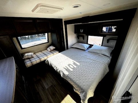 2026 Venture SportTrek ST292VBH RV Photo 3