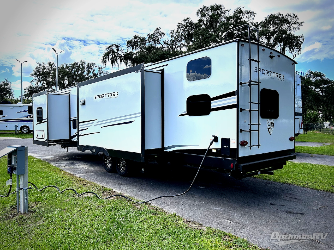 2026 Venture SportTrek Touring Edition STT343VIB Photo 3