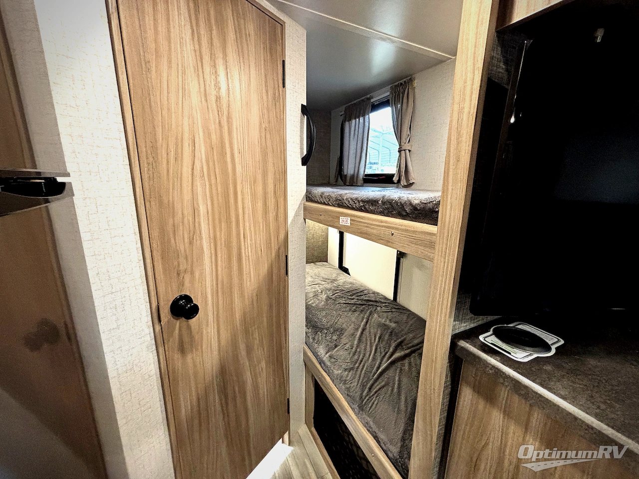 2022 Winnebago Towables Micro Minnie FLX 2306BHS Photo 9