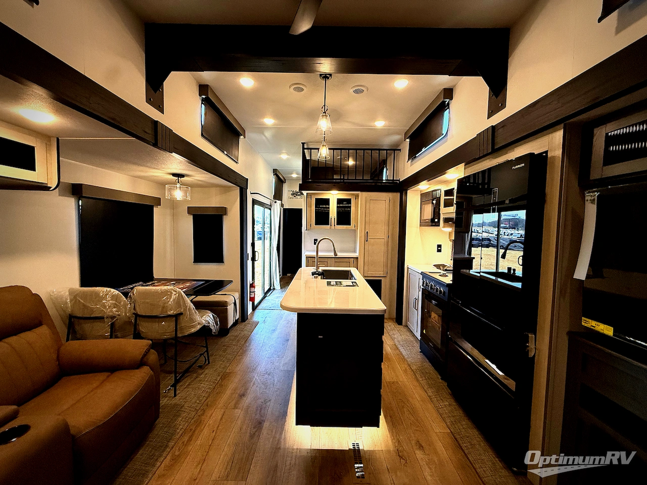 2026 Forest River Puma Vista 402LFT Photo 5