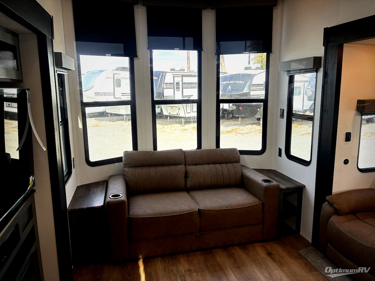 2026 Forest River Puma Vista 402LFT Photo 7