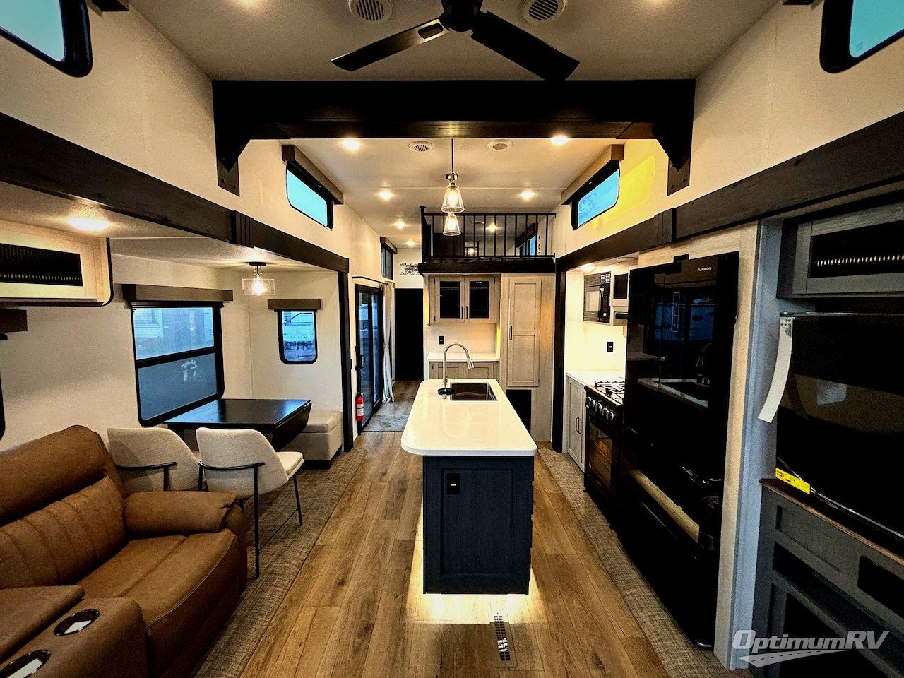 2026 Forest River Puma Vista 402LFT Photo 4