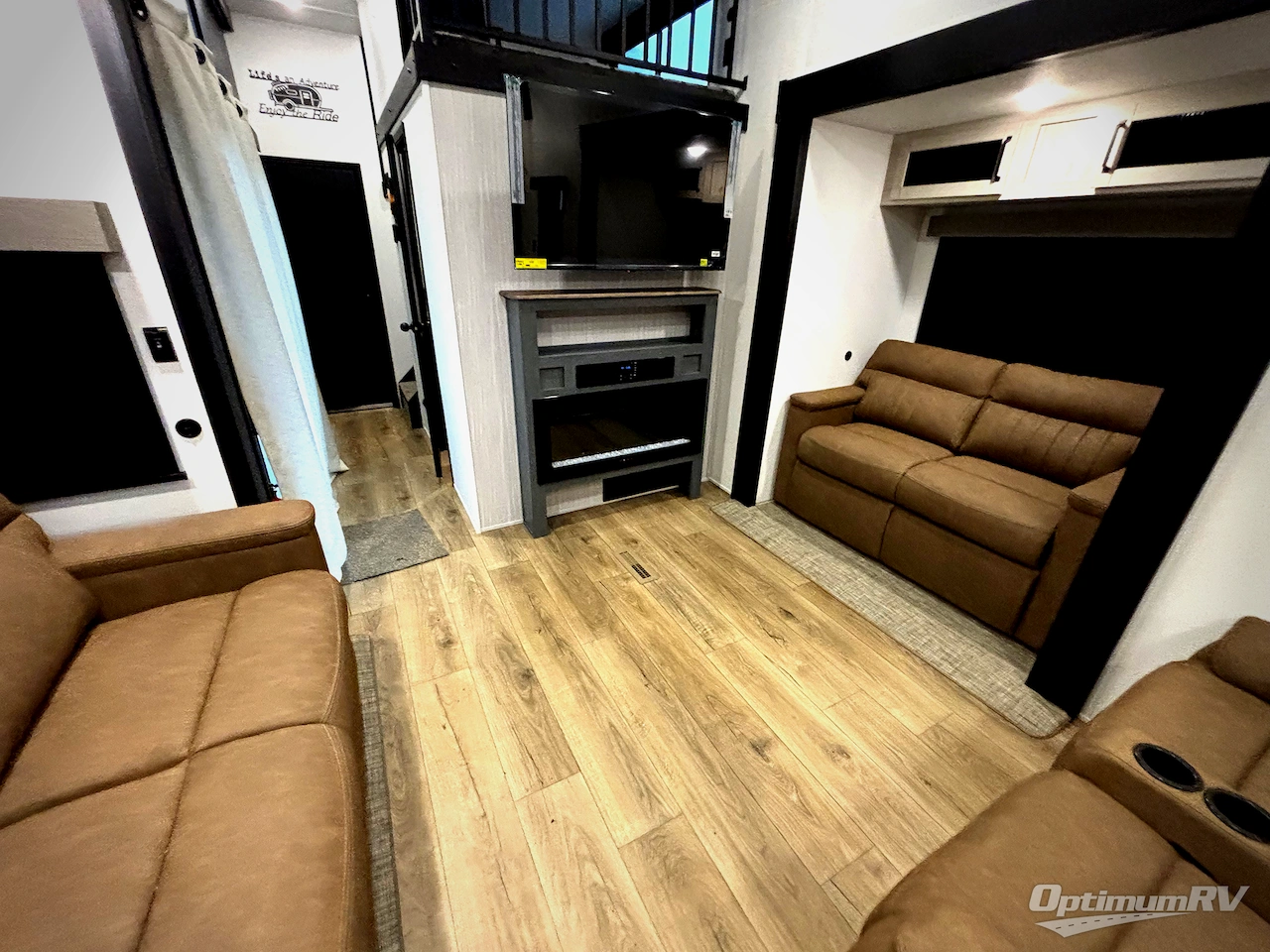 2026 Forest River Puma Vista 403LFT Photo 9