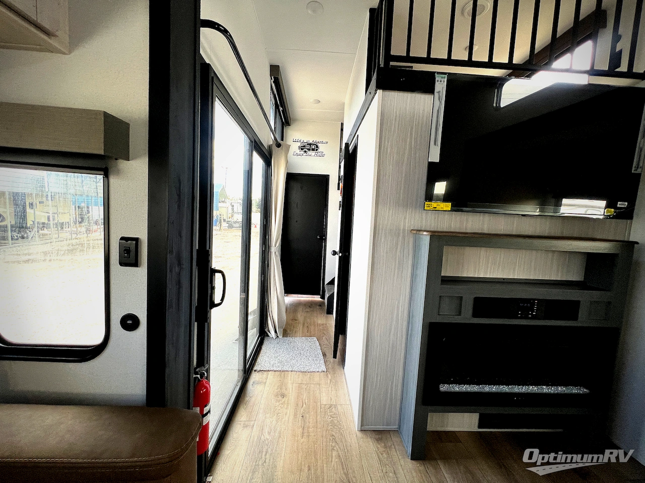 2026 Forest River Puma Vista 403LFT Photo 16