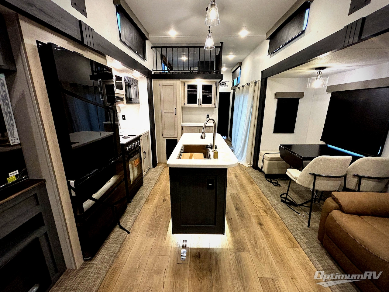 2026 Forest River Puma Vista 401RLFT Photo 5