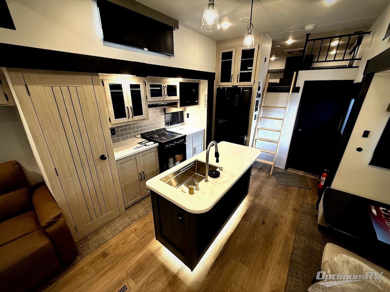 2026 Forest River Puma Vista 420LFT Photo 13