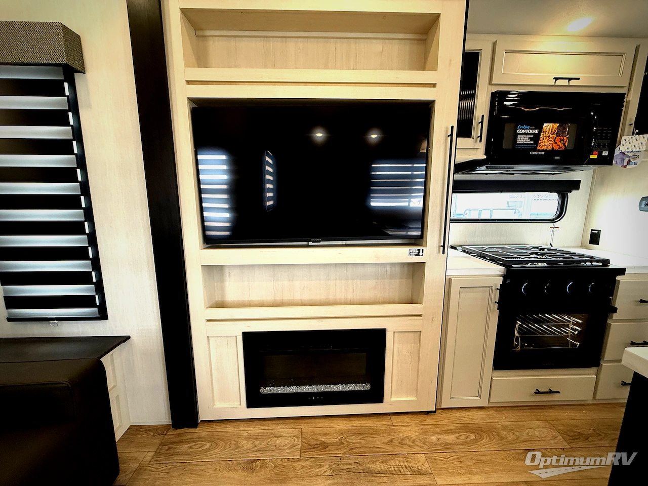 2026 Forest River Cherokee Sabre 36FLX Photo 8