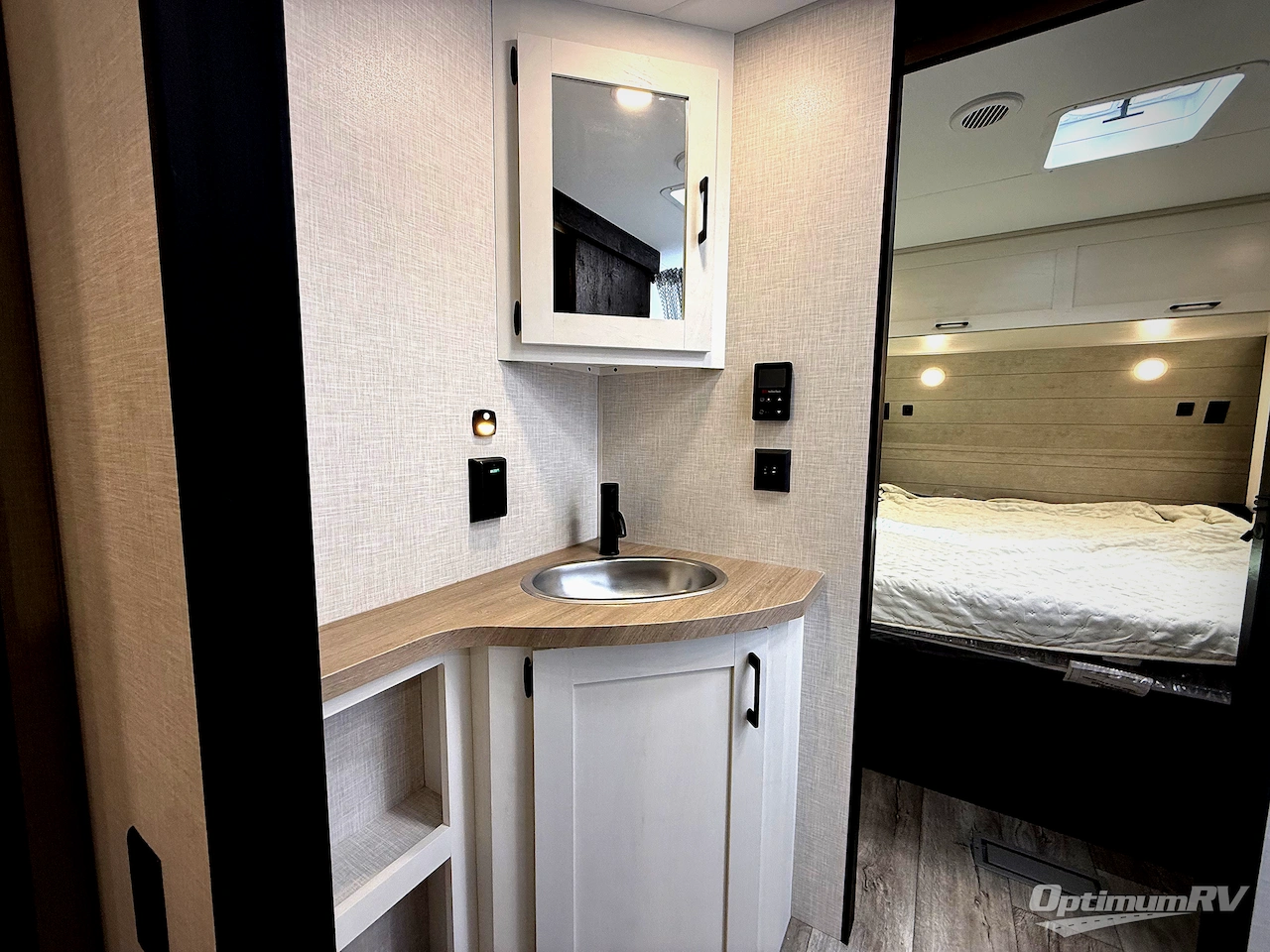 2026 Venture Sienna SA231VRK Photo 14