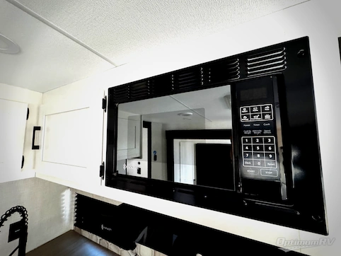 2026 Venture Sienna SA241VRD RV Photo 3