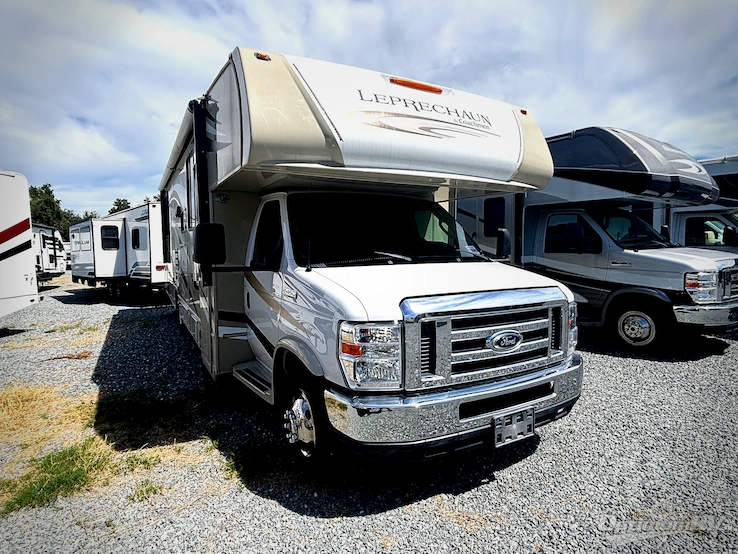 2019 Coachmen Leprechaun 319MB Ford 450 RV Photo 1