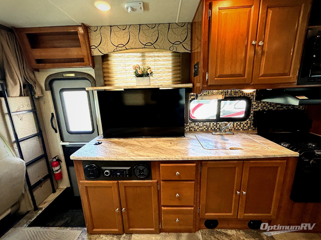 2019 Coachmen Leprechaun 319MB Ford 450 Photo 10