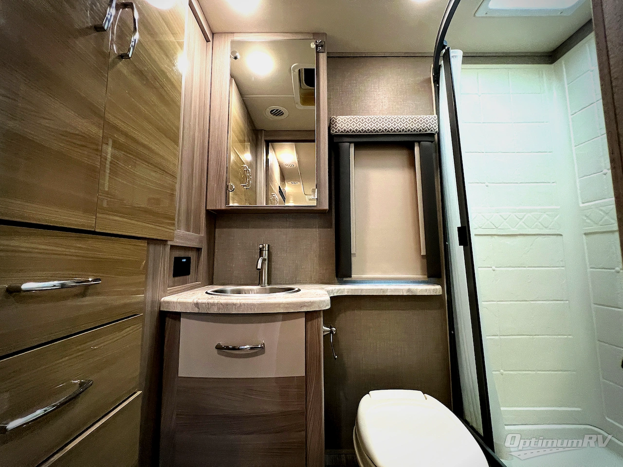 2020 Thor Tiburon Sprinter 24FB Photo 17